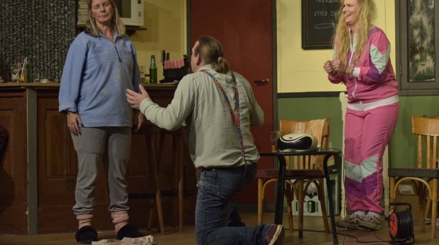 Toneeluitvoering (zaterdag  9 november 2024)